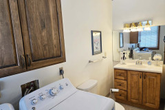 1st Floor Washroom/Laundry